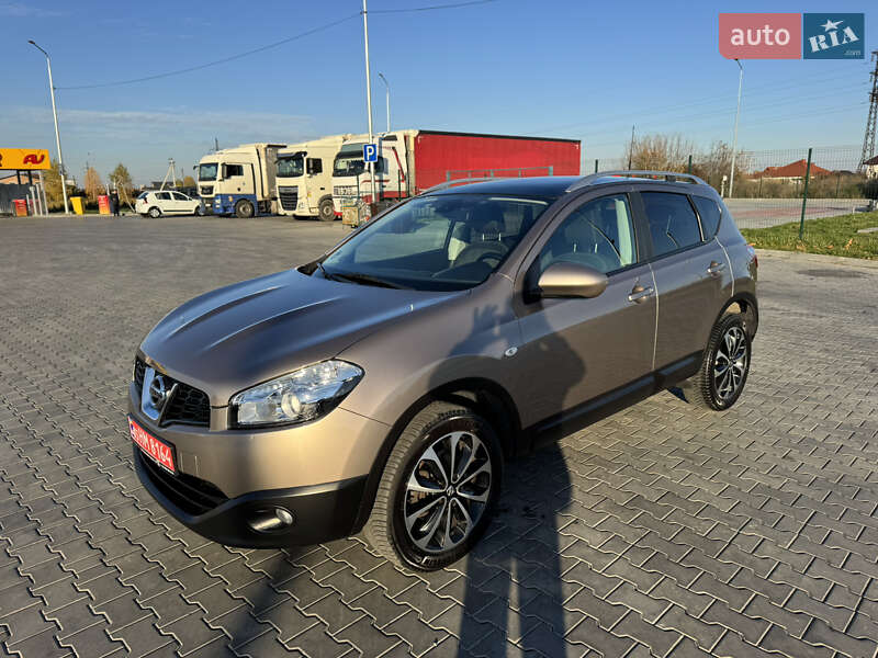Позашляховик / Кросовер Nissan Qashqai 2012 в Луцьку