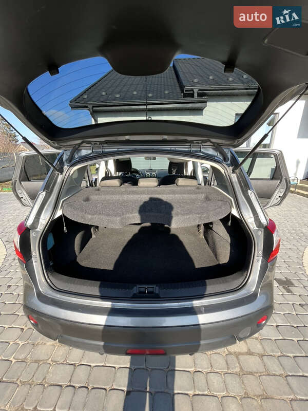 Позашляховик / Кросовер Nissan Qashqai 2011 в Турійську