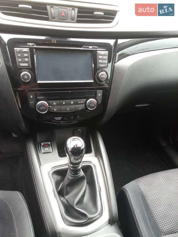 Позашляховик / Кросовер Nissan Qashqai 2014 в Луцьку