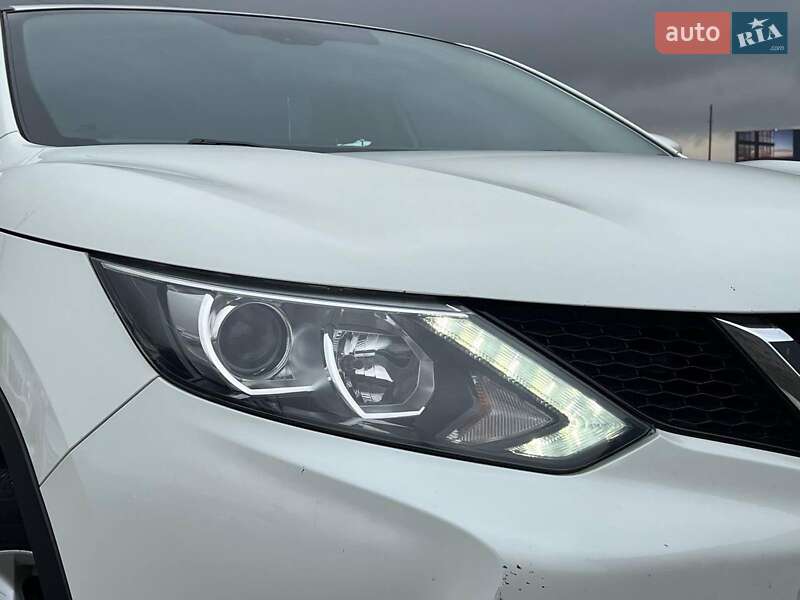 Внедорожник / Кроссовер Nissan Qashqai 2017 в Львове фото 13 Внедорожник / Кроссовер Nissan Qashqai 2017 в Львове