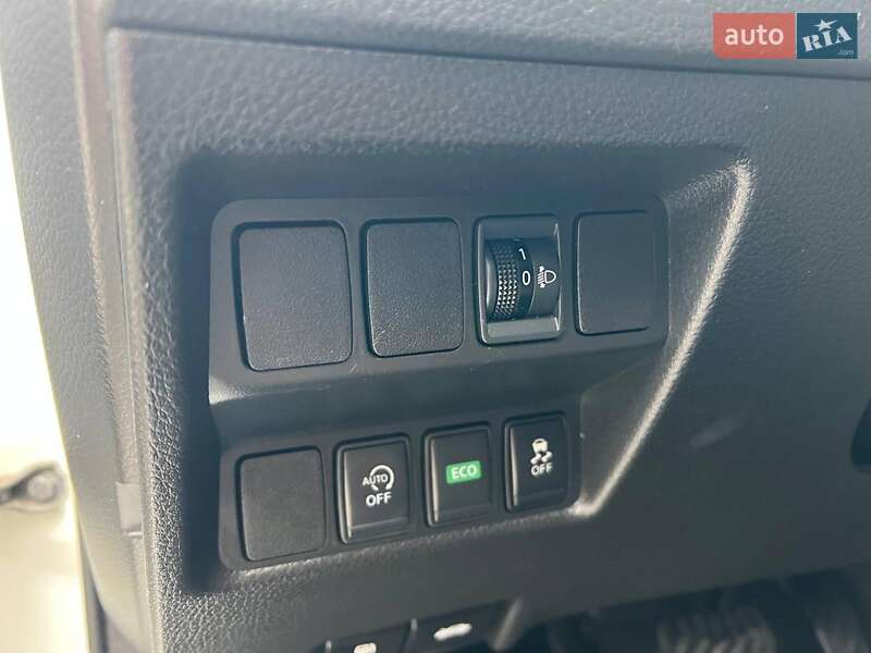 Внедорожник / Кроссовер Nissan Qashqai 2017 в Львове фото 21 Внедорожник / Кроссовер Nissan Qashqai 2017 в Львове