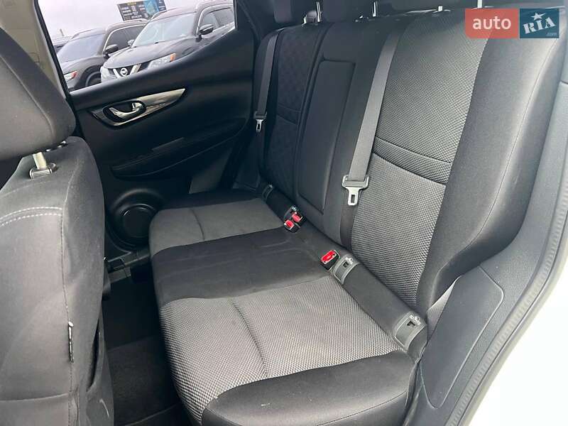 Внедорожник / Кроссовер Nissan Qashqai 2017 в Львове фото 36 Внедорожник / Кроссовер Nissan Qashqai 2017 в Львове