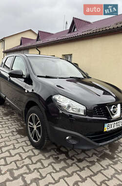 Позашляховик / Кросовер Nissan Qashqai 2013 в Острозі