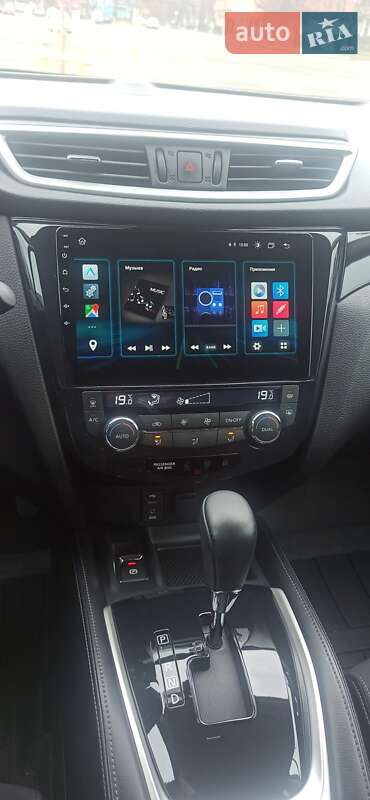 Позашляховик / Кросовер Nissan Qashqai 2016 в Броварах