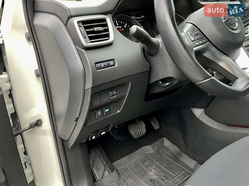 Внедорожник / Кроссовер Nissan Qashqai 2020 в Киеве