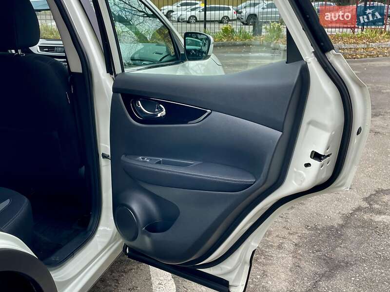 Внедорожник / Кроссовер Nissan Qashqai 2020 в Киеве