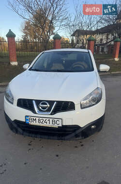 Позашляховик / Кросовер Nissan Qashqai 2012 в Новояворівську