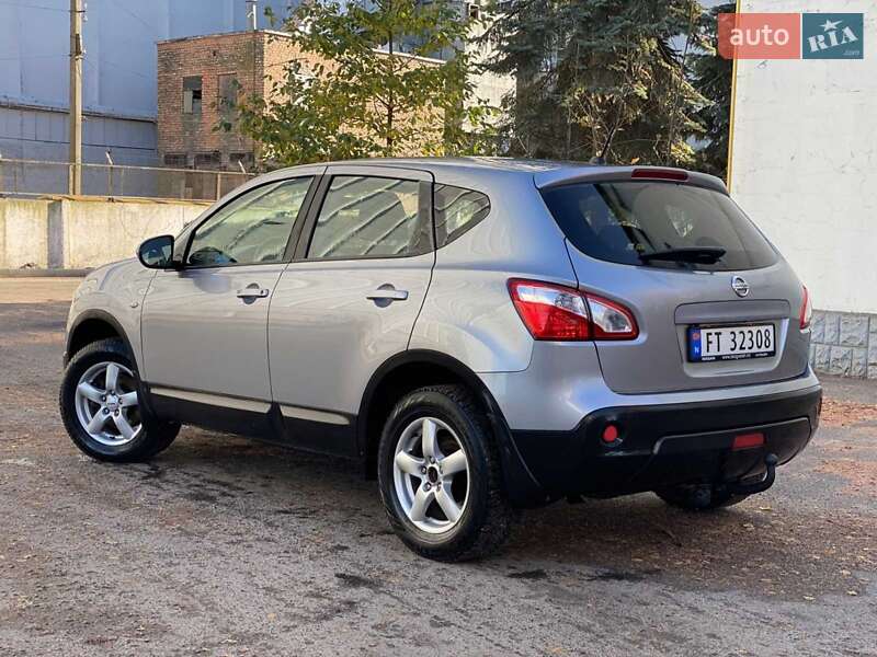 Внедорожник / Кроссовер Nissan Qashqai 2010 в Звягеле фото 4 Внедорожник / Кроссовер Nissan Qashqai 2010 в Звягеле