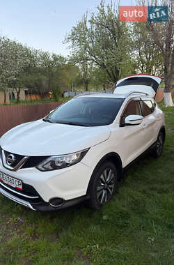 Внедорожник / Кроссовер Nissan Qashqai 2016 в Черновцах