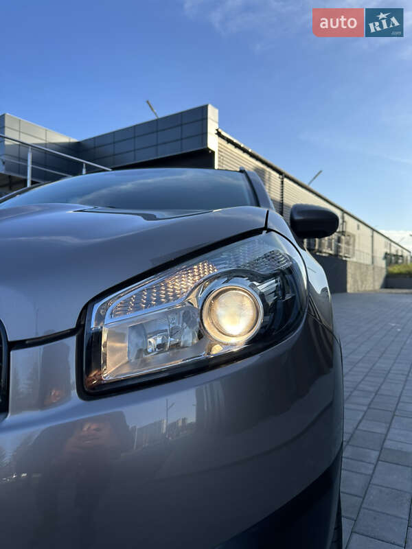 Внедорожник / Кроссовер Nissan Qashqai 2012 в Луцке фото 10 Внедорожник / Кроссовер Nissan Qashqai 2012 в Луцке