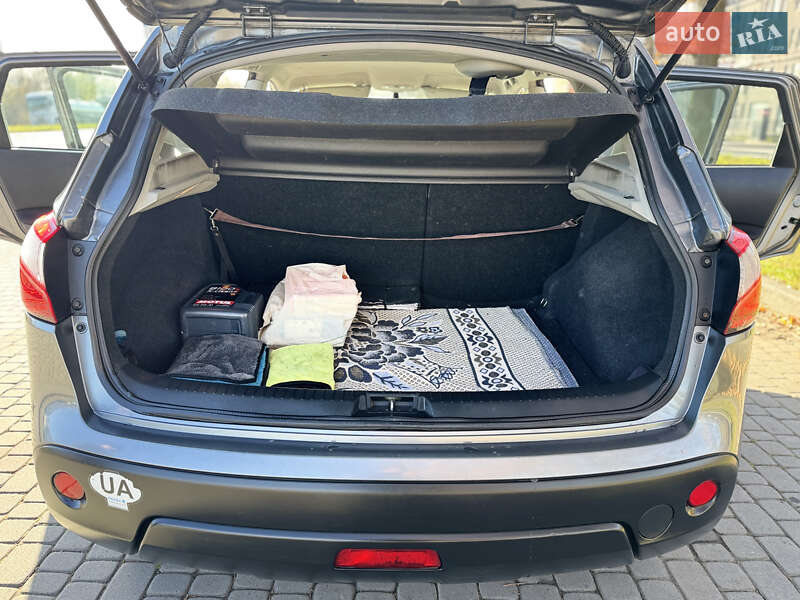 Внедорожник / Кроссовер Nissan Qashqai 2012 в Львове фото 16 Внедорожник / Кроссовер Nissan Qashqai 2012 в Львове