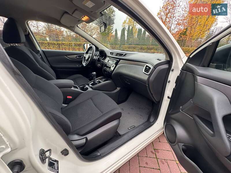 Внедорожник / Кроссовер Nissan Qashqai 2018 в Днепре