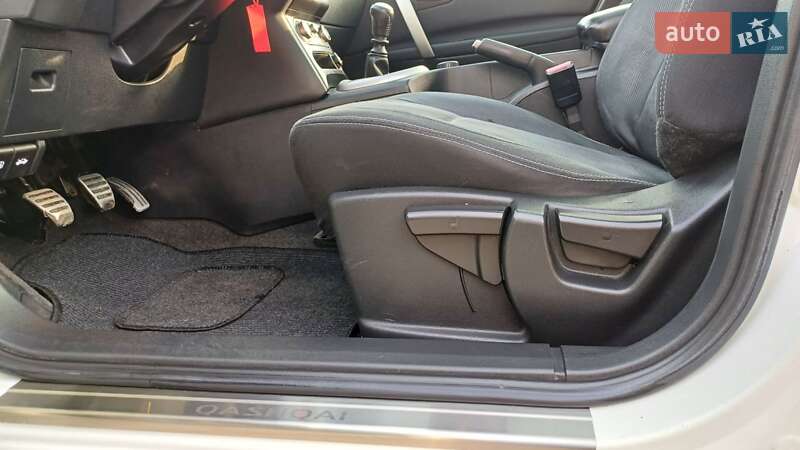 Внедорожник / Кроссовер Nissan Qashqai 2011 в Звягеле фото 25 Внедорожник / Кроссовер Nissan Qashqai 2011 в Звягеле