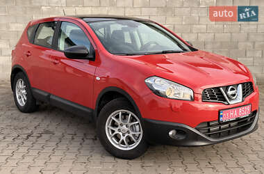 Внедорожник / Кроссовер Nissan Qashqai 2010 в Дубровице