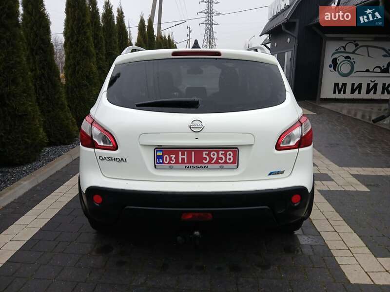 Внедорожник / Кроссовер Nissan Qashqai 2010 в Кременце