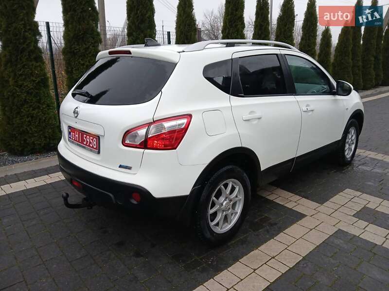 Внедорожник / Кроссовер Nissan Qashqai 2010 в Кременце