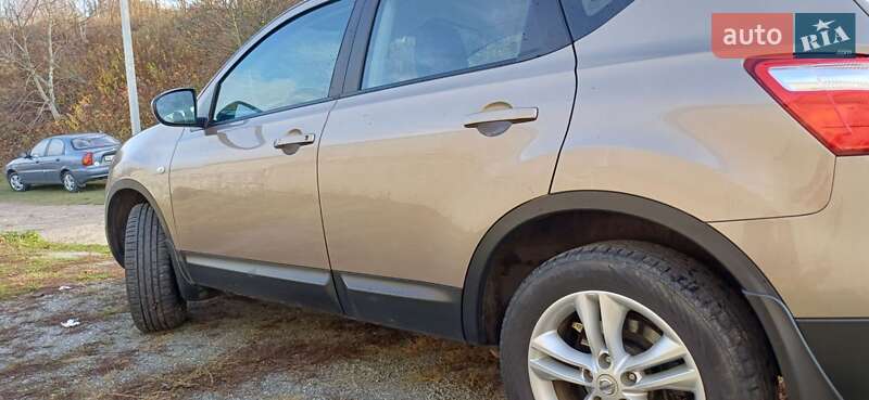 Внедорожник / Кроссовер Nissan Qashqai 2010 в Ровно фото 12 Внедорожник / Кроссовер Nissan Qashqai 2010 в Ровно