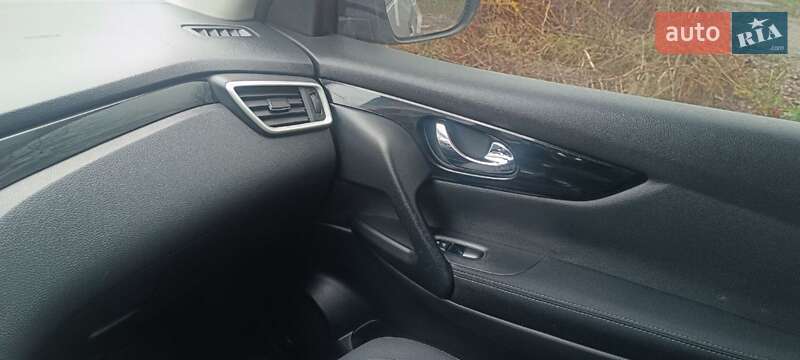 Внедорожник / Кроссовер Nissan Qashqai 2015 в Староконстантинове фото 11 Внедорожник / Кроссовер Nissan Qashqai 2015 в Староконстантинове