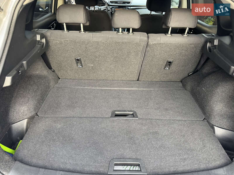 Внедорожник / Кроссовер Nissan Qashqai 2017 в Кагарлыке фото 9 Внедорожник / Кроссовер Nissan Qashqai 2017 в Кагарлыке