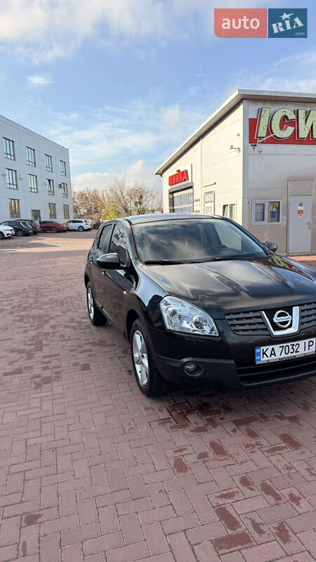 Позашляховик / Кросовер Nissan Qashqai 2008 в Рівному