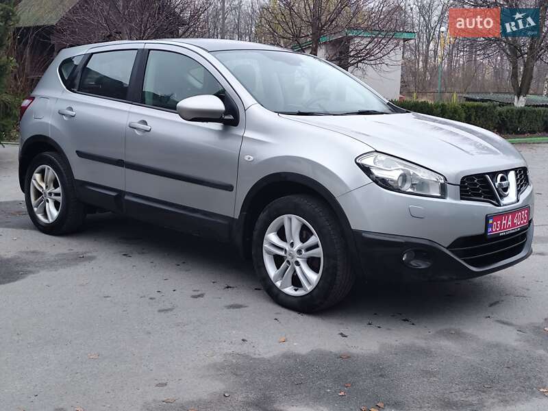 Внедорожник / Кроссовер Nissan Qashqai 2010 в Звягеле