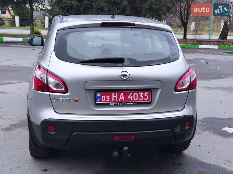 Внедорожник / Кроссовер Nissan Qashqai 2010 в Звягеле