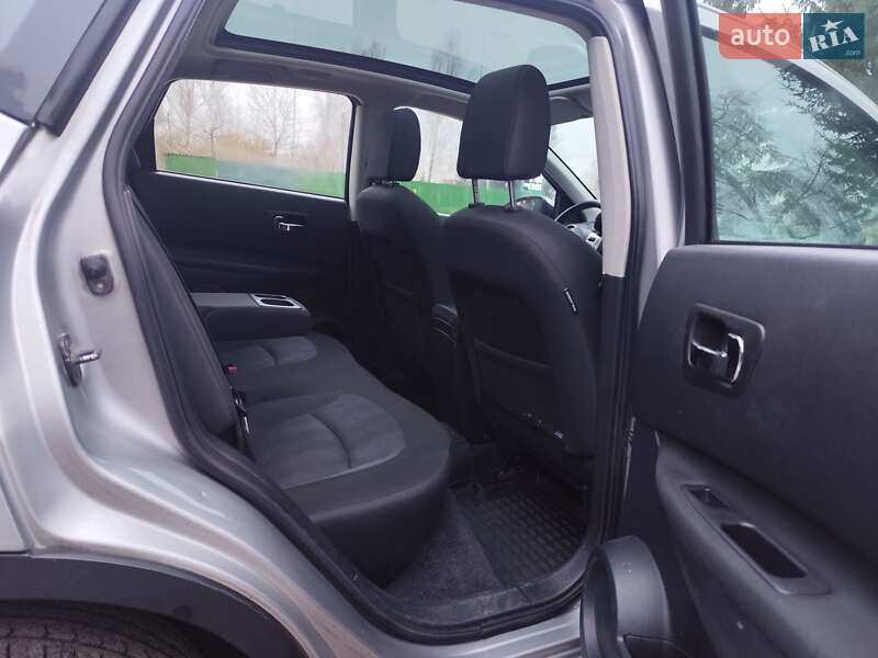 Внедорожник / Кроссовер Nissan Qashqai 2010 в Звягеле