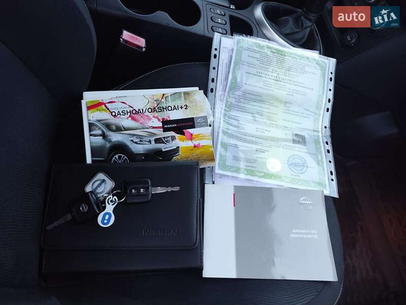 Внедорожник / Кроссовер Nissan Qashqai 2010 в Звягеле