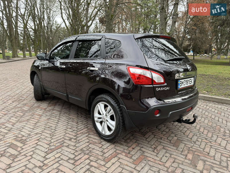 Внедорожник / Кроссовер Nissan Qashqai 2011 в Конотопе