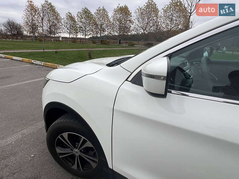 Позашляховик / Кросовер Nissan Qashqai 2017 в Києві фото 5 Позашляховик / Кросовер Nissan Qashqai 2017 в Києві