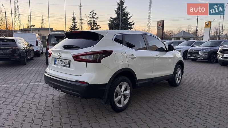 Позашляховик / Кросовер Nissan Qashqai 2020 в Чернівцях