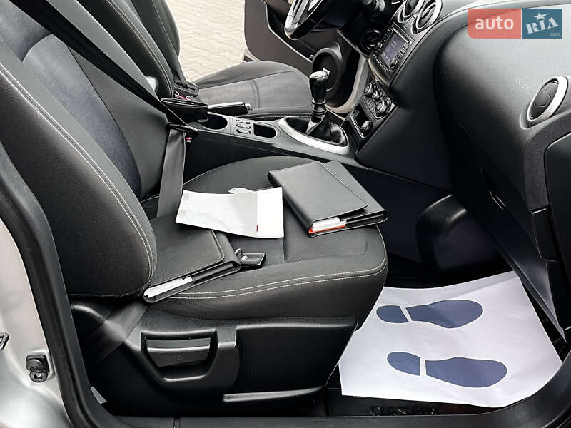 Внедорожник / Кроссовер Nissan Qashqai 2011 в Косове