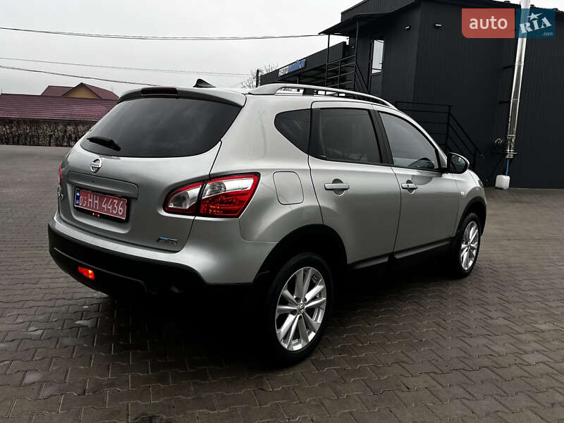Внедорожник / Кроссовер Nissan Qashqai 2011 в Косове