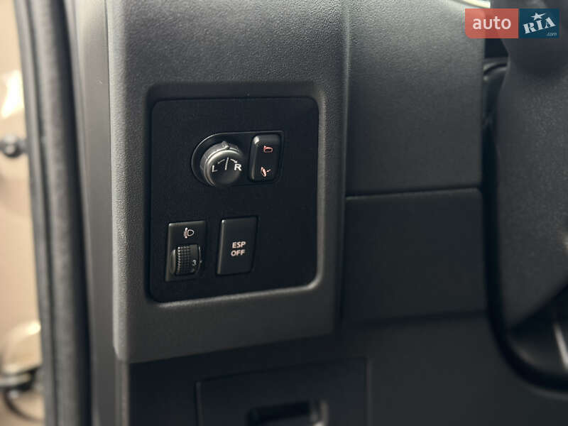 Позашляховик / Кросовер Nissan Qashqai 2009 в Бердичеві фото 26 Позашляховик / Кросовер Nissan Qashqai 2009 в Бердичеві