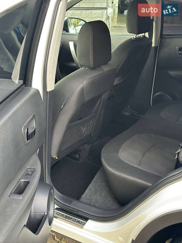 Позашляховик / Кросовер Nissan Qashqai 2010 в Одесі