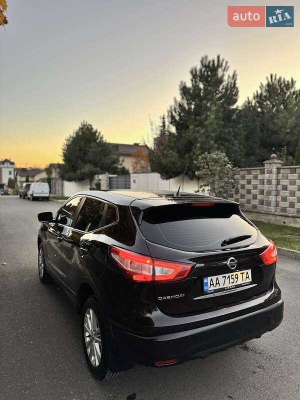Внедорожник / Кроссовер Nissan Qashqai 2017 в Ровно