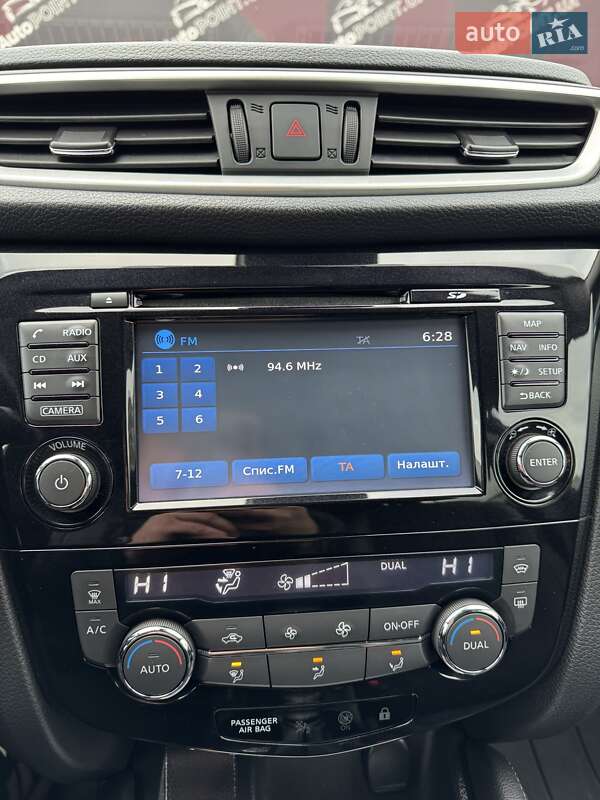 Внедорожник / Кроссовер Nissan Qashqai 2014 в Сумах