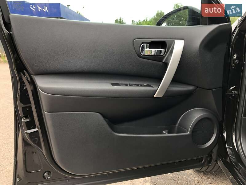 Позашляховик / Кросовер Nissan Qashqai 2012 в Житомирі