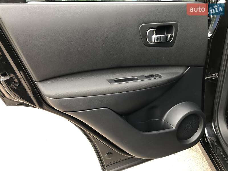 Позашляховик / Кросовер Nissan Qashqai 2012 в Житомирі