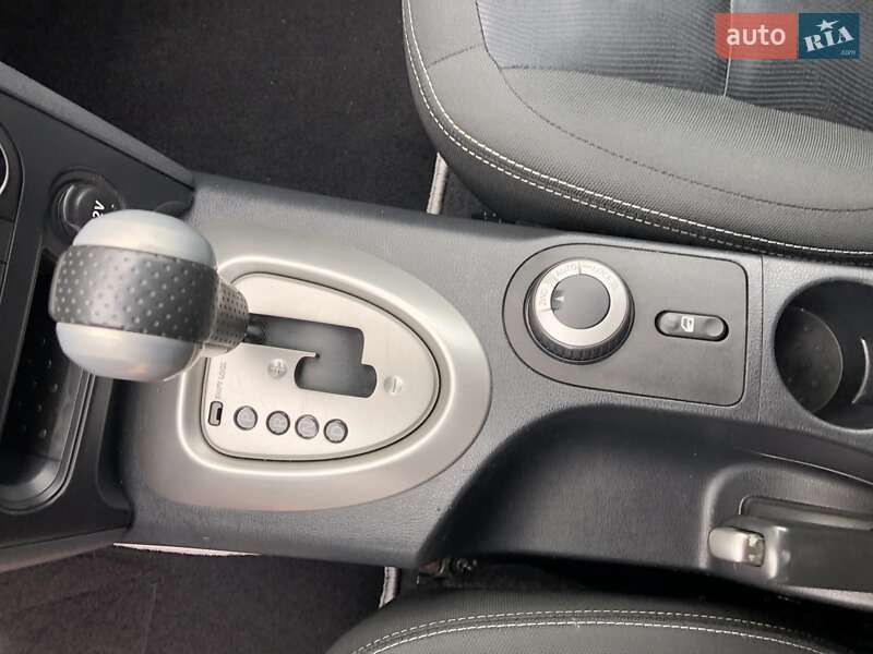 Позашляховик / Кросовер Nissan Qashqai 2012 в Житомирі