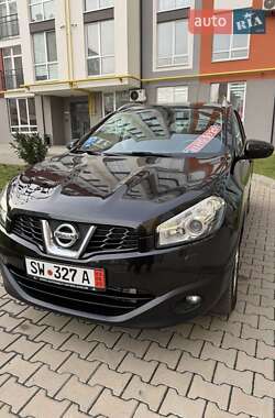 Внедорожник / Кроссовер Nissan Qashqai 2011 в Черновцах