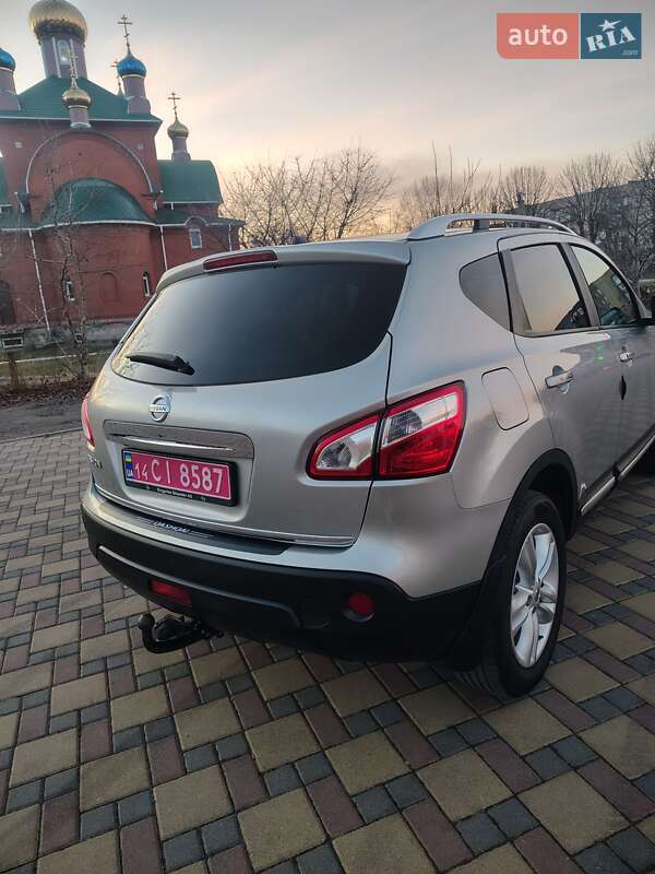 Внедорожник / Кроссовер Nissan Qashqai 2012 в Гайсине