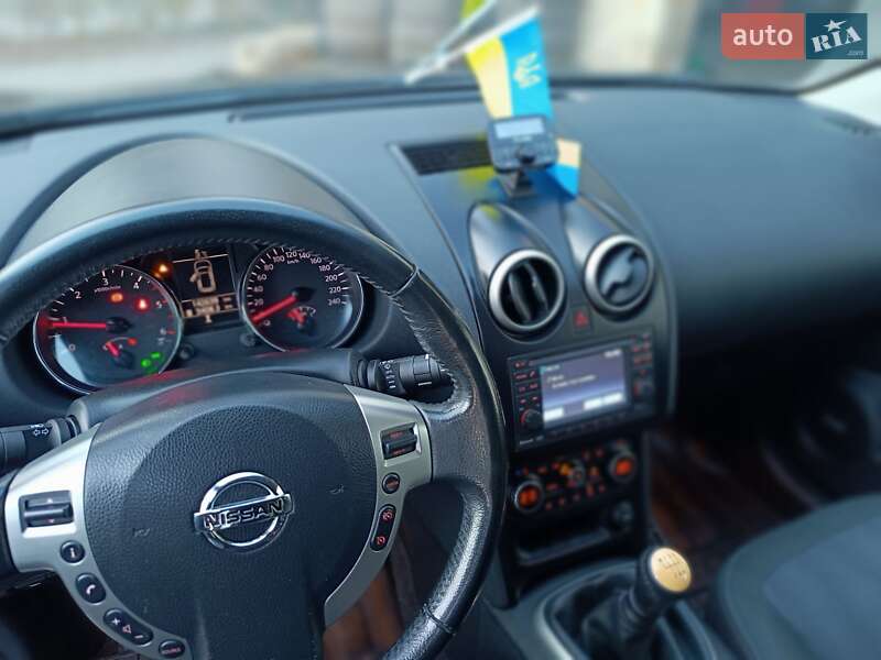 Внедорожник / Кроссовер Nissan Qashqai 2011 в Житомире