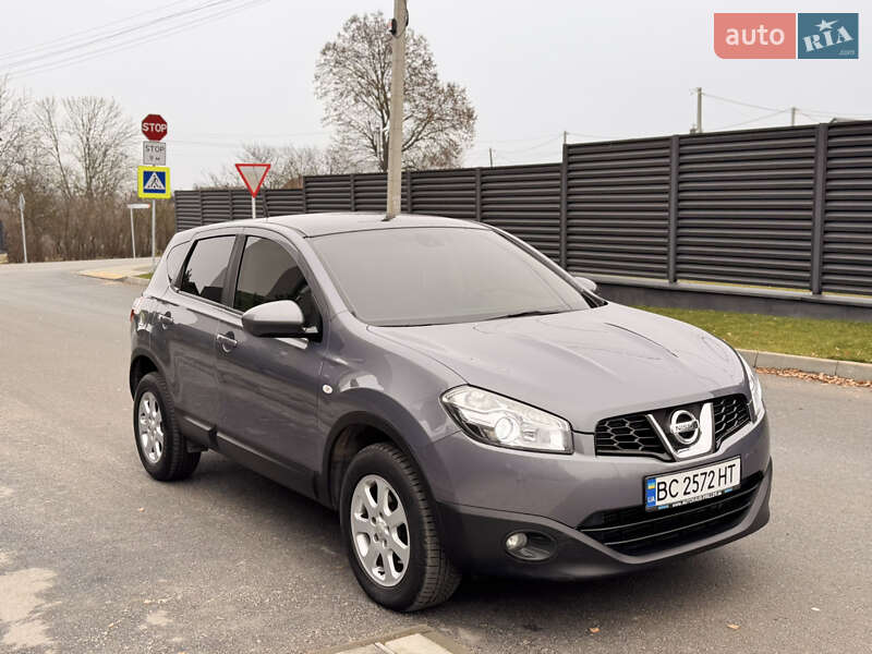 Внедорожник / Кроссовер Nissan Qashqai 2010 в Тернополе