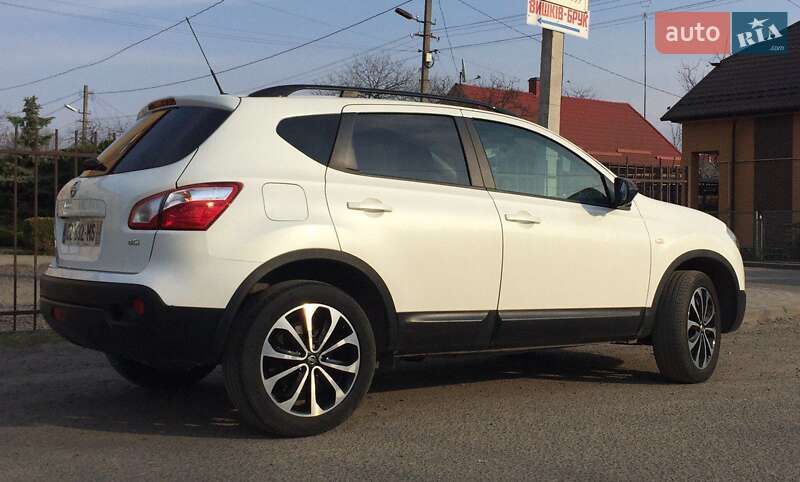 Внедорожник / Кроссовер Nissan Qashqai 2013 в Луцке