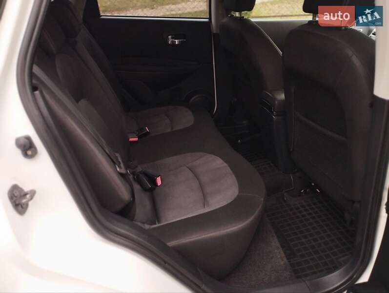 Внедорожник / Кроссовер Nissan Qashqai 2010 в Кременце