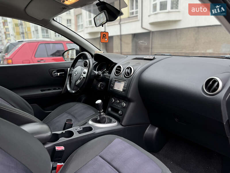 Внедорожник / Кроссовер Nissan Qashqai 2013 в Ивано-Франковске