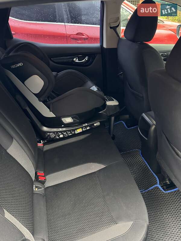 Внедорожник / Кроссовер Nissan Qashqai 2017 в Киеве