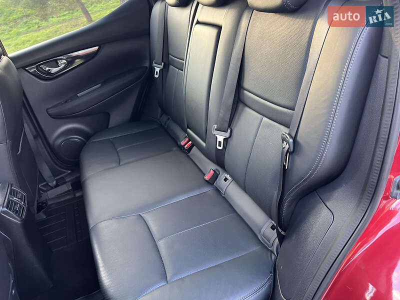 Позашляховик / Кросовер Nissan Qashqai 2016 в Вінниці