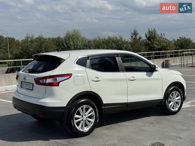 Позашляховик / Кросовер Nissan Qashqai 2016 в Києві